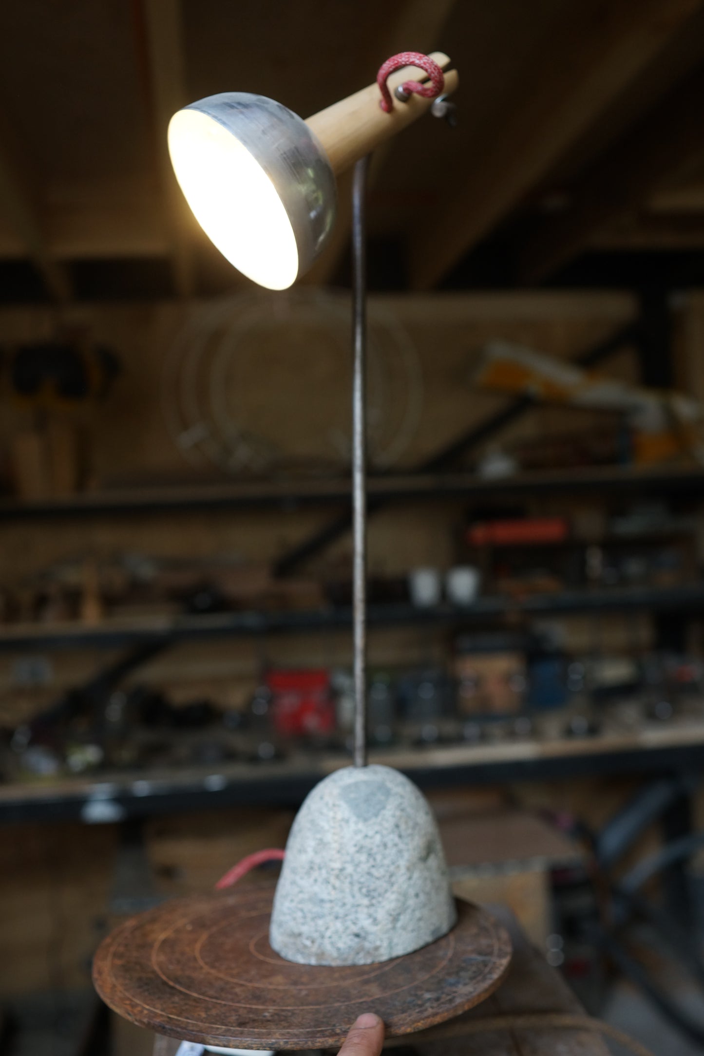 Lámpara Alcachofa Madera 1 Articulación Gris